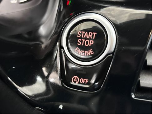 Used 2019 BMW 530i xDrive w/ Convenience Package image 40