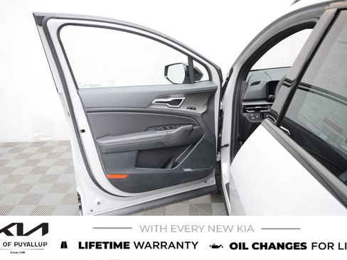 New 2026 Kia Sportage X-Line w/ X-Line Technology Package AWD/4WD image 9