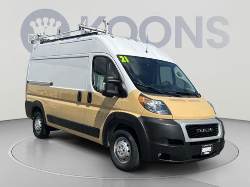 Used 2021 RAM ProMaster 2500 w/ Convenience Group FWD image 2