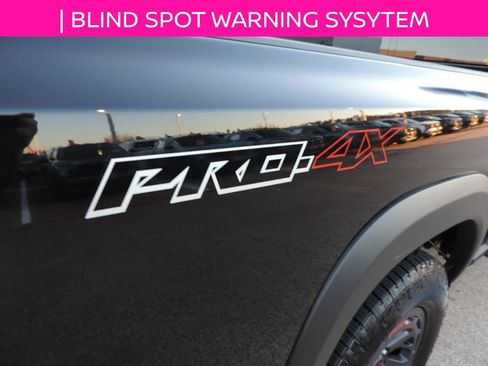 Used 2025 Nissan Frontier PRO-4X image 11