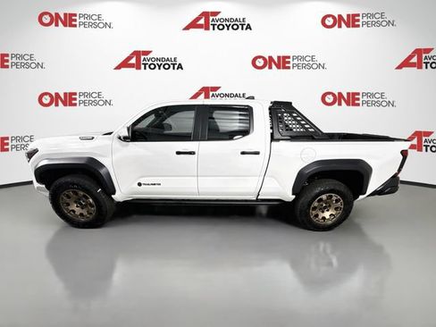 Certified 2025 Toyota Tacoma 4x4 Double Cab Hybrid image 5