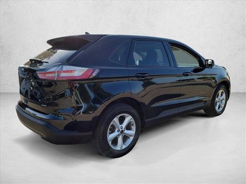 Used 2023 Ford Edge SE AWD/4WD image 5