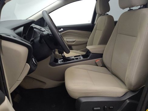 Used 2017 Ford Escape SE image 17