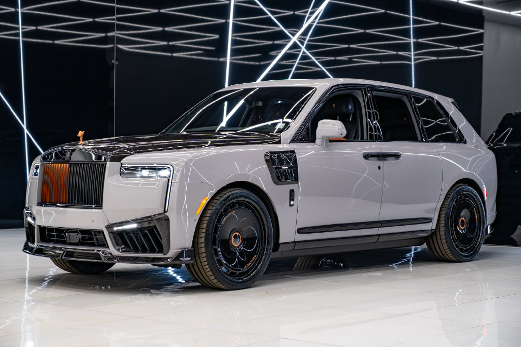 Used 2026 Rolls-Royce Cullinan AWD/4WD image 3