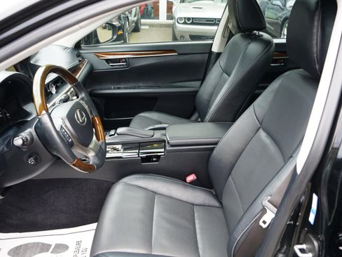 Used 2014 Lexus ES 350 w/ Premium Package FWD image 14