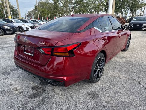 New 2025 Nissan Altima 2.5 SR image 6