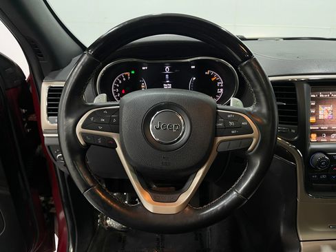 Used 2015 Jeep Grand Cherokee Overland AWD/4WD image 23