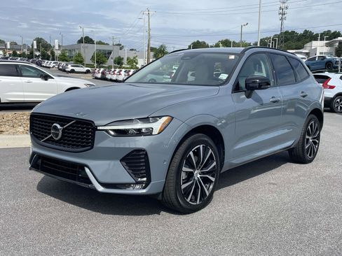 Certified 2024 Volvo XC60 B5 Plus w/ Protection Package AWD/4WD image 3