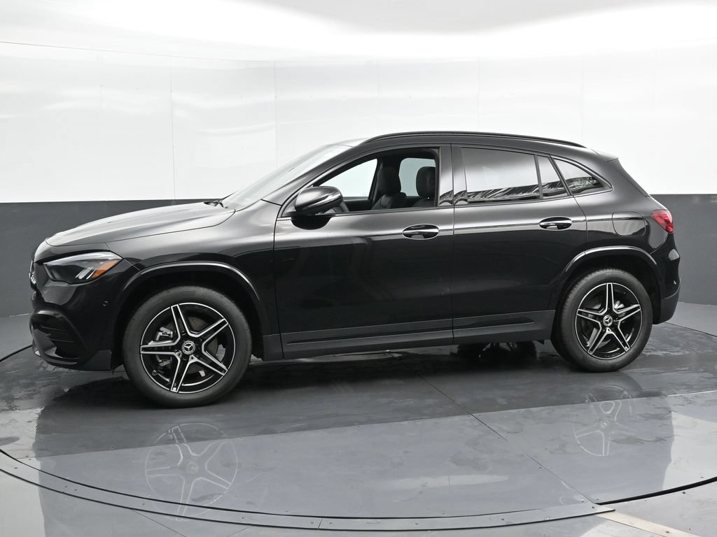 Used 2025 Mercedes-Benz GLA 250 4MATIC image 9
