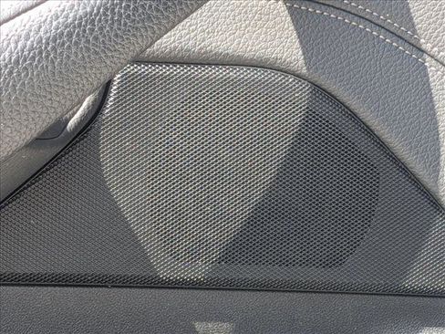 Used 2017 BMW 530i image 14