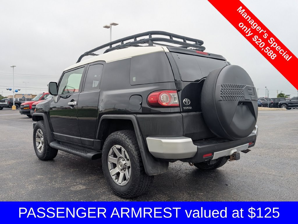Used 2014 Toyota FJ Cruiser 4WD w/ Upgrade Package image 6