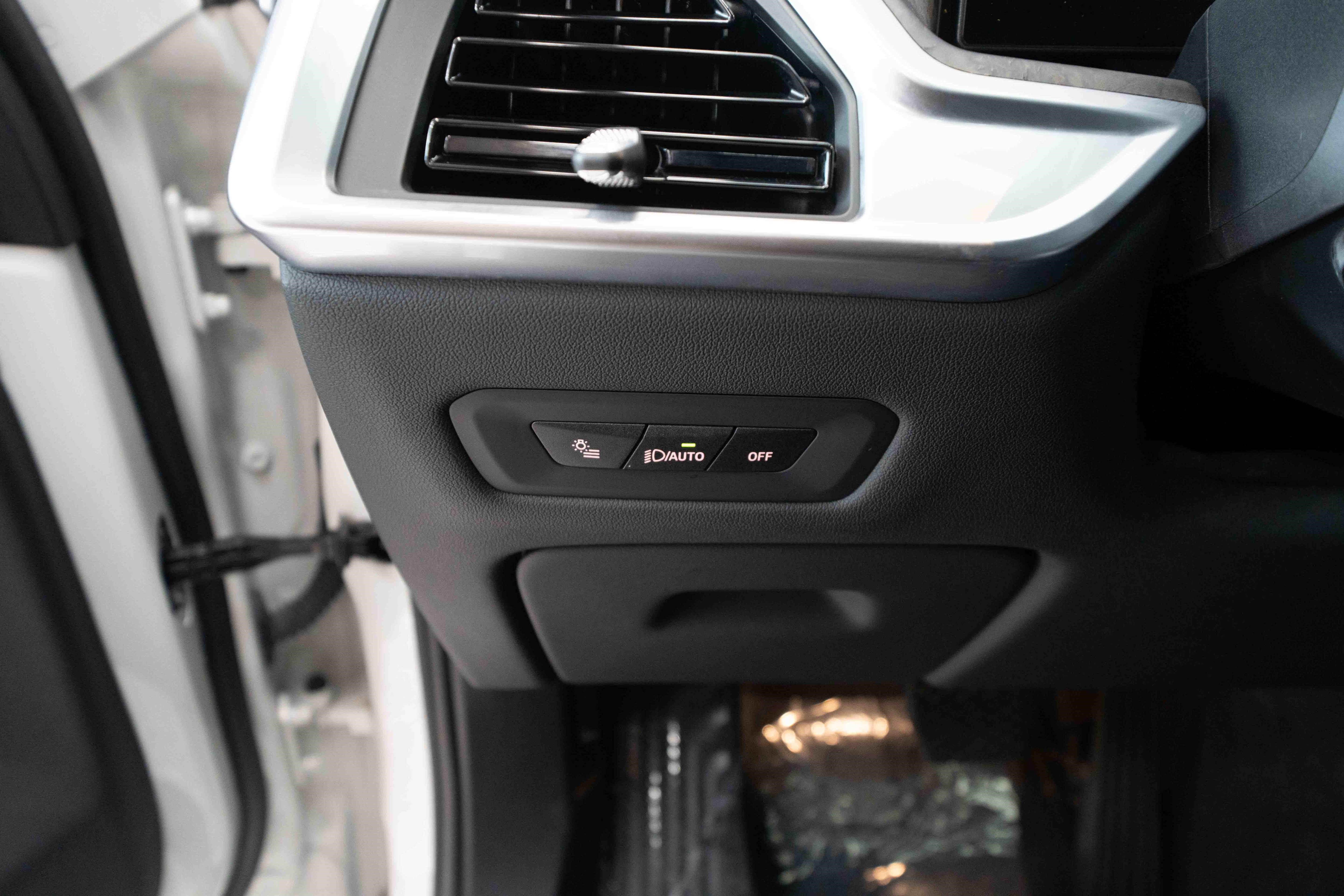Used 2024 BMW X5 xDrive40i AWD/4WD image 11