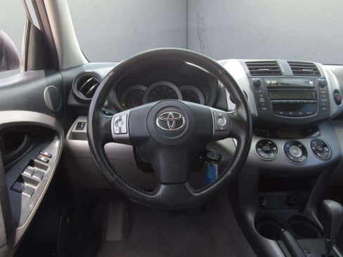 Used 2007 Toyota RAV4 Limited FWD image 22