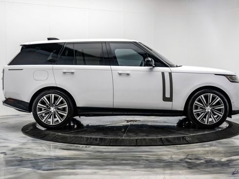 Used 2023 Land Rover Range Rover SE AWD/4WD image 19