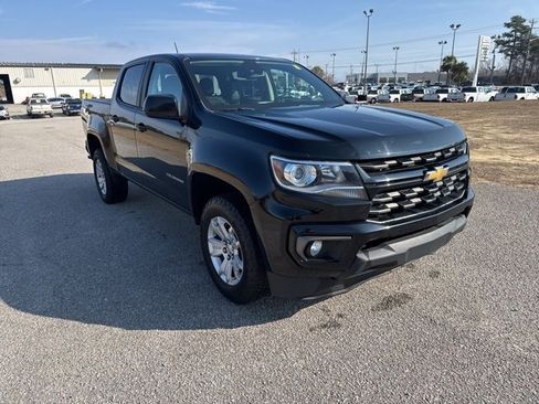 Used 2021 Chevrolet Colorado LT w/ Safety Package image 4