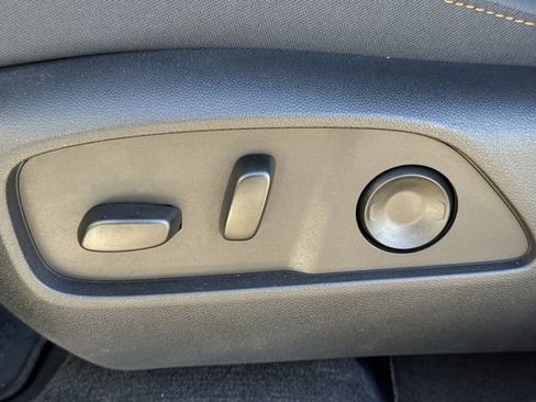 New 2026 Chevrolet Equinox ACTIV w/ Convenience Package III image 25