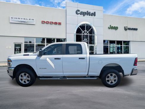 Used 2025 RAM 2500 Big Horn AWD/4WD image 6