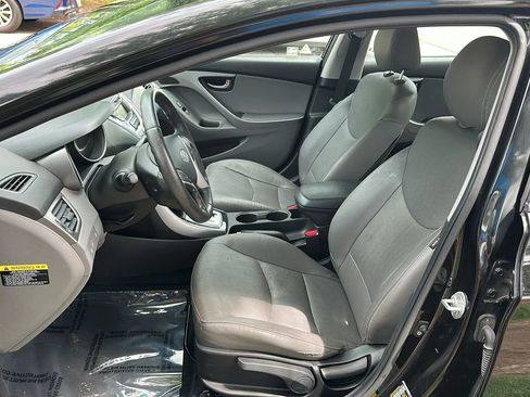 Used 2012 Hyundai Elantra Limited FWD image 15