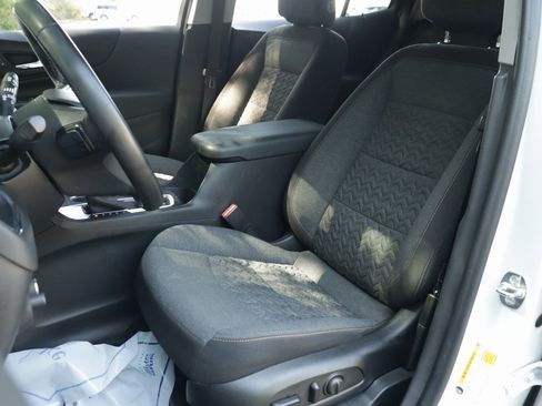 Used 2024 Chevrolet Equinox LT w/ LPO, Floor Liner Package image 20