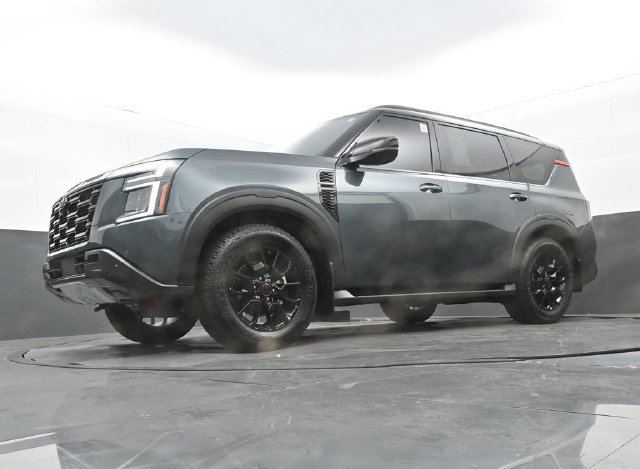 Used 2025 Nissan Armada PRO-4X w/ Pro-4X Premium Package AWD/4WD image 29