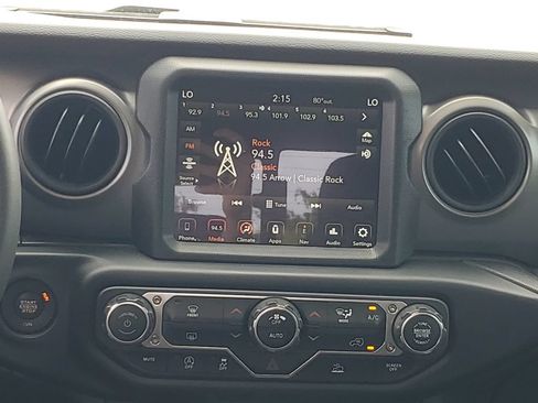 Used 2023 Jeep Gladiator Sport AWD/4WD image 14