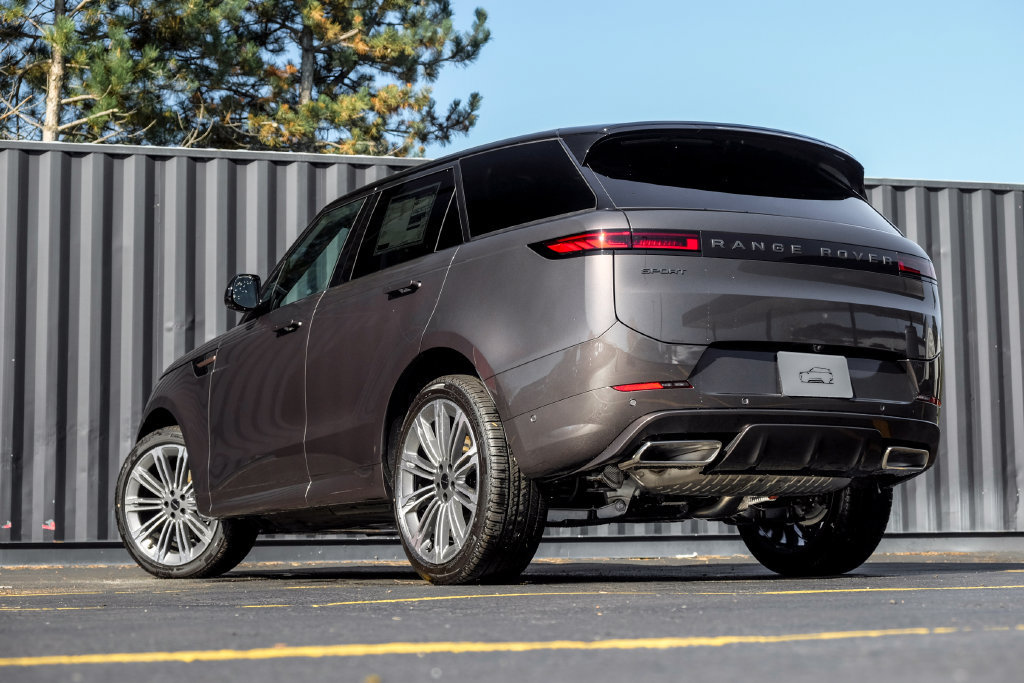 New 2027 Land Rover Range Rover Sport Dynamic SE AWD/4WD image 2