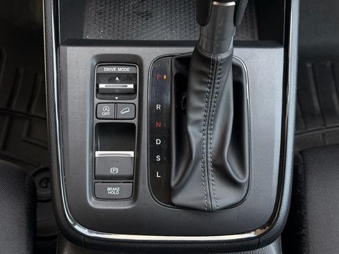 Used 2025 Honda CR-V EX image 14