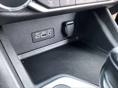Used 2023 Nissan Sentra SR FWD image 15