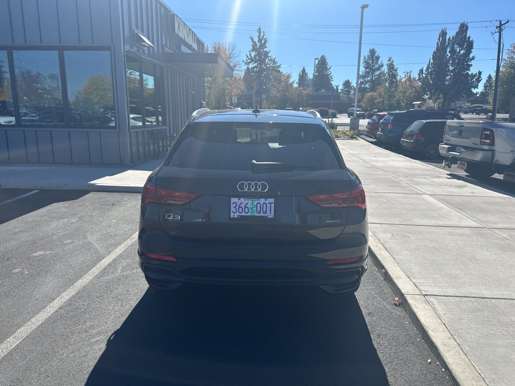 Used 2019 Audi Q3 2.0T Premium Plus AWD/4WD image 5