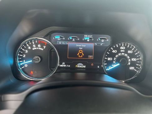 Certified 2020 Ford F150 Platinum w/ Equipment Group 701A Luxury image 16