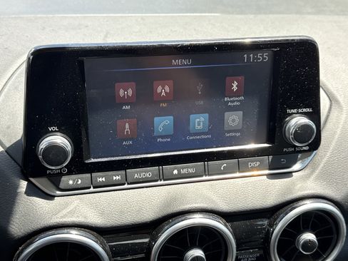 Used 2025 Nissan Sentra S image 15