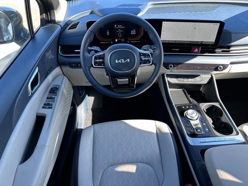 New 2026 Kia Carnival EX FWD image 23