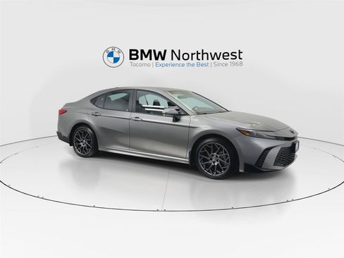 Used 2025 Toyota Camry SE w/ Multimedia Upgrade Package AWD/4WD image 6