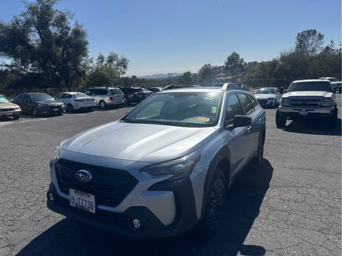 Used 2024 Subaru Outback Onyx Edition AWD/4WD image 1