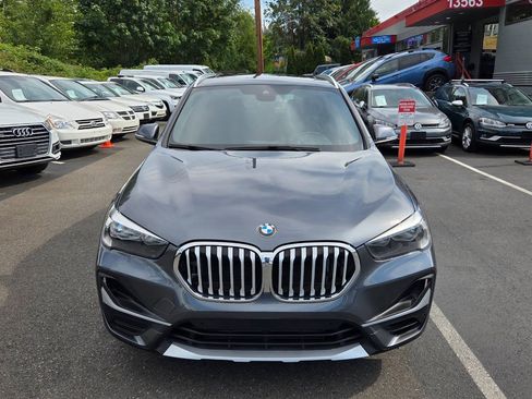 Used 2021 BMW X1 xDrive28i w/ Convenience Package AWD/4WD image 2