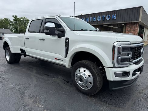 Used 2024 Ford F450 Limited w/ FX4 Off-Road Package AWD/4WD image 9