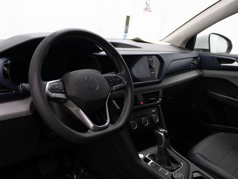 Used 2022 Volkswagen Taos SE image 15