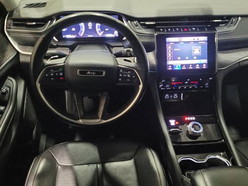 Used 2022 Jeep Grand Cherokee Limited AWD/4WD image 22