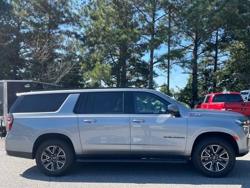 Used 2023 Chevrolet Suburban Z71 w/ Z71 Off-Road Package AWD/4WD image 4