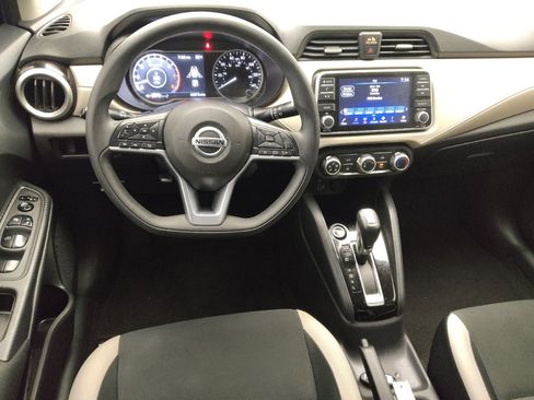 Used 2021 Nissan Versa SV FWD image 22