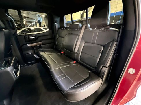 Used 2020 Chevrolet Silverado 1500 High Country w/ Technology Package image 15