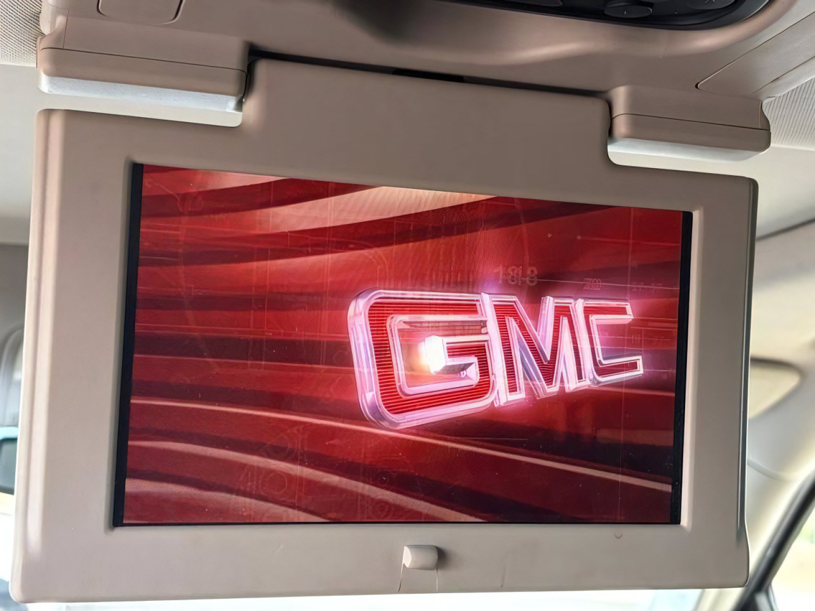 Used 2015 GMC Yukon XL Denali w/ Open Road Package AWD/4WD image 15