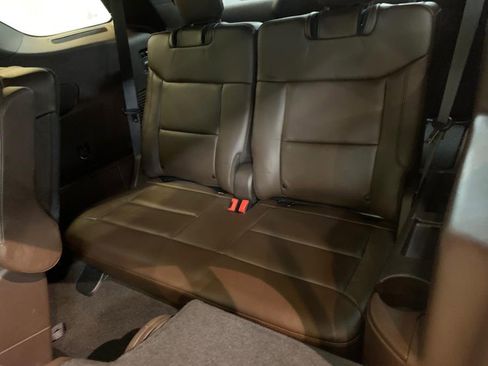 Used 2021 Ford Explorer King Ranch w/ Premium Technology Package image 25