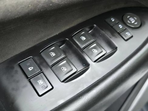 Used 2019 Cadillac Escalade ESV Platinum AWD/4WD image 24