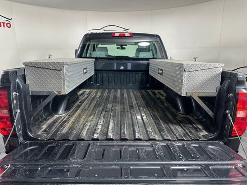 Used 2017 Chevrolet Silverado 1500 W/T AWD/4WD image 6
