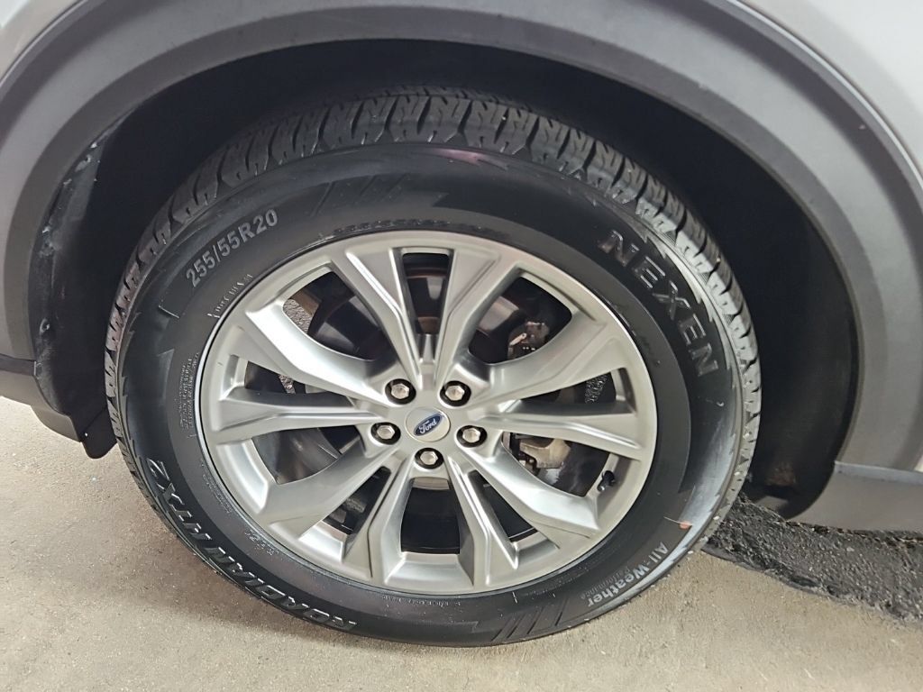 Used 2022 Ford Explorer Limited w/ Equipment Group 301A RWD image 39