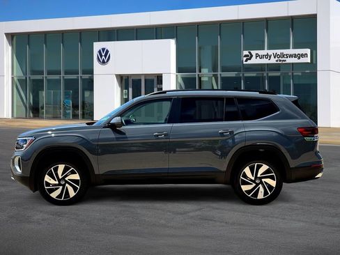 New 2026 Volkswagen Atlas SE FWD image 5