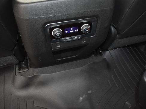 Used 2021 Chevrolet Tahoe LT image 18