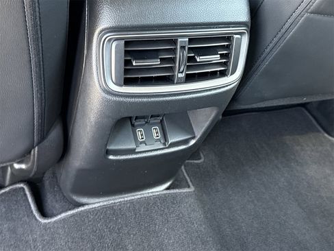 Used 2022 Honda CR-V Touring image 11