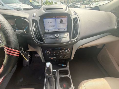 Used 2018 Ford Escape SEL FWD image 8